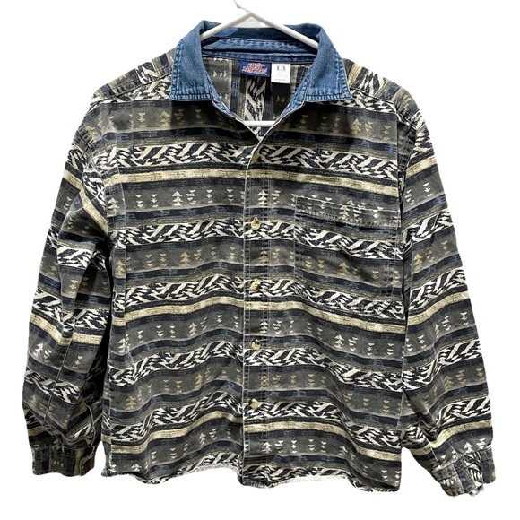 Button down - Picture 1 of 6